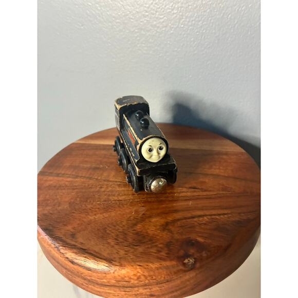 Vintage 1990s Thomas & Friends Wooden Railway – DONALD Engine (Learning Curve) - Picture 5 of 6